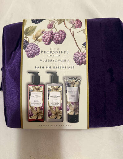 Pecksniff's mulberry and vanilla bathing essentials